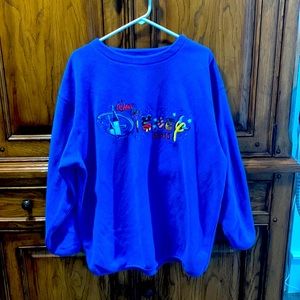 🎄Authentic Disney Parks Royal blue fleece embroidered sweatshirt sz XL EUC🎄